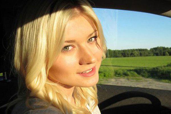 Инна, заказала такси из Сочи аэропорта по Крыму